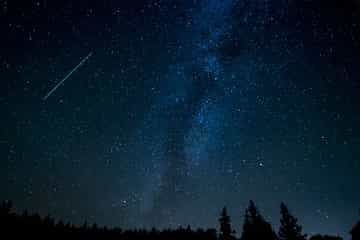 céu repleto de estrelas